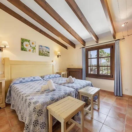 Feriehus Grand Majorcan Retreat With Pool