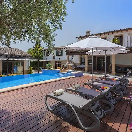 Grand Majorcan Retreat With Pool Feriehus Pollença